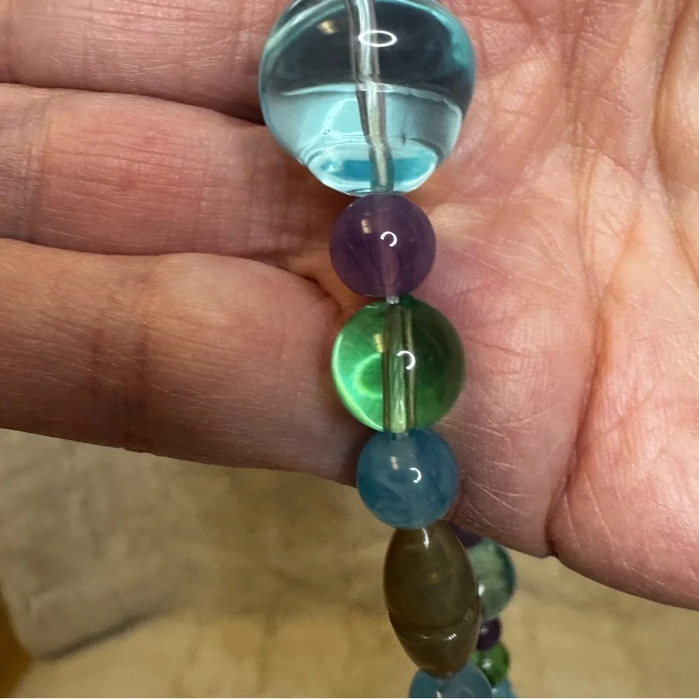 Vintage Multicolor Beaded Necklace 28
